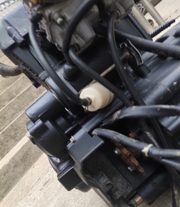 <span class=keywords><strong>Motor</strong></span> <span class=keywords><strong>de</strong></span> Motocicleta <span class=keywords><strong>de</strong></span> Segunda Mano, Marca Original, Dos Cilindros, 400cc, Refrigeración por Agua, Desmontaje Original, CDI - Product Image 6