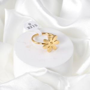 Stainless Steel Minimalist Jewelry 18K Gold Plated Daisy Flower <b>Ring</b> Minimalist Petal <b>Ring</b> Floral Waterproof <b>Rings</b> for Women - Product Image 1