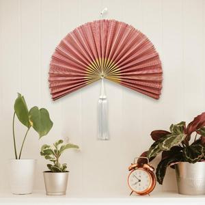 Grand ventilateur mural en bambou rose, fait main, style bohème, tissé, décoration murale 40 pouces, cadeau, fournisseur en gros - Product Image 4