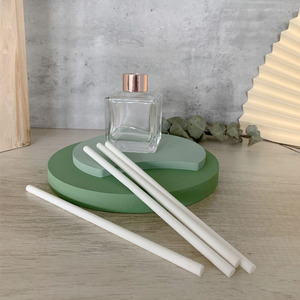 Aromáticos ambientadores perfumados <span class=keywords><strong>de</strong></span> <span class=keywords><strong>difusión</strong></span> <span class=keywords><strong>de</strong></span> aceite <span class=keywords><strong>de</strong></span> fragancia Reed difusor <span class=keywords><strong>de</strong></span> fibra <span class=keywords><strong>de</strong></span> Palos - Product Image 5
