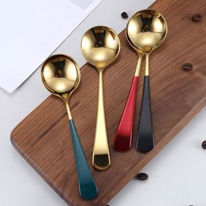 Cuillère en acier inoxydable de qualité alimentaire, finition miroir dorée, design rond et élégant pour servir des fruits, des desserts et du café, idéale pour les cadeaux. - Product Image 2