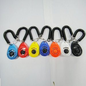 Venta al por mayor logotipo personalizado sonido dejar de ladrar entrenamiento silbato redondo perro <span class=keywords><strong>Clicker</strong></span> - Product Image 2