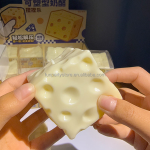 Juguete Antiestrés de Queso Gigante, Bloque de Queso TPR de Subida Lenta, Juguete Realista para Aliviar el Estrés para Niños y Adultos - Product Image 6