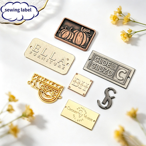 Étiquette métallique 3D ajourée avec logo en lettres, plaque alphabet en relief, étiquette personnalisée pour vêtements, hijab, décoration de vêtements - Product Image 4