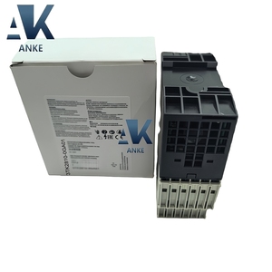 รีเลย์ตรวจสอบการปิดเครื่อง รุ่น 3TK2810-0GA01 ยี่ห้อ High Safety ของแท้จากโรงงาน ได้มาตรฐาน SIL 3/PL แรงดันไฟฟ้า 230V AC ซีรีส์ SIRIUS - Product Image 1
