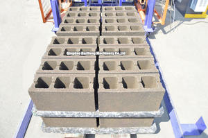 QT6-15 Chine Machine automatique complète de fabrication de blocs de béton creux pour pavés routiers - Product Image 5