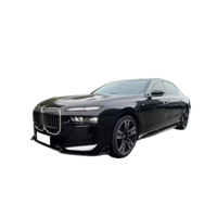 untuk BMW Seri 7 G70 model M Sport yang ditingkatkan tahun 23-26, versi populer dengan rakitan bumper depan, gril, dan kit lampu depan