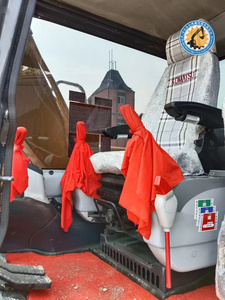 รถขุดไฮดรอลิก Komatsu PC120-8 มือสอง ลดราคาพิเศษ น้ำหนัก 13 ตัน พร้อมใช้งาน พร้อมเกียร์และปั๊ม - Product Image 5