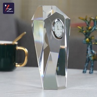 Horloge de bureau à projection de calendrier électronique en cristal transparent de haute qualité pour les cadeaux de mariage et la décoration de la maison