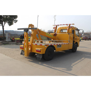 Nouveau modèle de camion de <span class=keywords><strong>remorquage</strong></span> à plateau plat Dongfeng 4x2 5T, manuel, pour le sauvetage routier et l'accès aux <span class=keywords><strong>sous</strong></span>-sols - Product Image 2