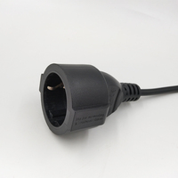 Adaptateur de prise Schuko CEE7/7 vers IEC C14 pour convertir les câbles d'alimentation européens