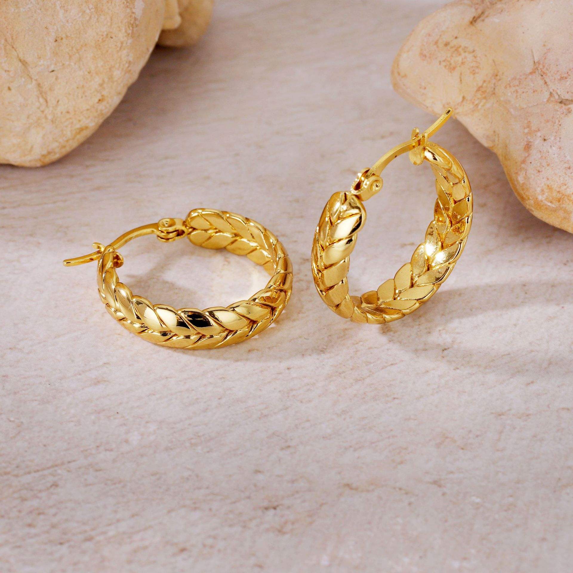 Boucles d'oreilles à clipser plaquées or MS6 23MM