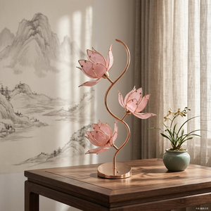 Lámpara Artística de Flor de Loto Rosa, Tallo Curvo Chapado en Oro con Pétalos de Vidrio, Lámpara de Lectura de Cabecera E26, Nueva Decoración China - Product Image 1