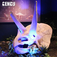 Réplique de crâne de Triceratops en fibre de verre réaliste, sculpture de tête de dinosaure à LED à fixer au mur, décoration pour musée ou restaurant