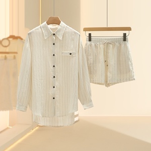 Nouvelle Blouse Femme d'Été de Marque Designer en Coton et Mousseline Unie, Col en V, Manches Longues, Coupe Ample, Anti-boulochage, Logo Frontal - Product Image 1