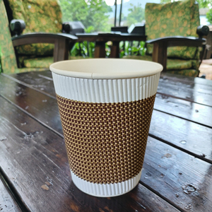 Custom impresso ondulação parede Kraft papel ondulado copos Eco-embalagens ecológicas conscientes para vinho bebidas carbonatadas Mineral
