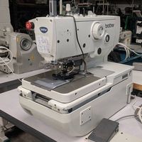 Machine à coudre industrielle automatique à œillets électroniques Brother RH9820 pour la production de costumes, vestes et pantalons