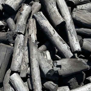 Poudre de charbon noir traditionnel vietnamien (bois dur) pour barbecue et shisha à fort potentiel de développement - Product Image 1