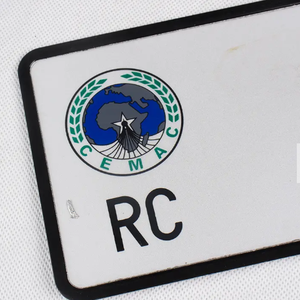 Placa de Matrícula de Aluminio Grabada Personalizada al por Mayor, 1 mm de Grosor, Acabado Texturizado, Impresión UV, Marca XY, Modelo CP-01, Muestra Gratuita - Product Image 2