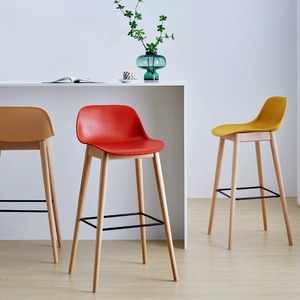 Chaise de bar moderne en PP et bois, idéale pour cuisine, bar à domicile et hôtel – Offre spéciale - Product Image 3