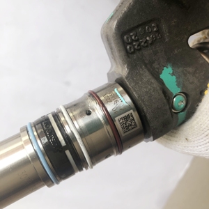 純正ISM11 QSM11 M11 Celectエンジンディーゼル燃料噴射ノズル 4026222 - Product Image 4