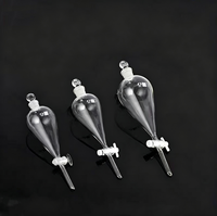 Flacon distributeur d'huile parfumée en verre avec entonnoir séparateur, bouchon à vis, revêtement UV, ellipse transparente, impression sérigraphique noire effet ombre