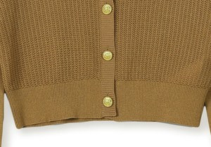 Pull cardigan à manches longues en maille côtelée élégante de luxe pour femmes, personnalisé OEM et ODM 2024, col <span class=keywords><strong>Peter</strong></span> Pan, boutons métalliques cool, bord festonné - Product Image 5