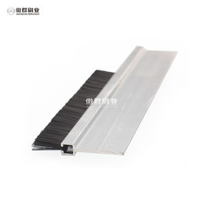 Brosse d'étanchéité <span class=keywords><strong>de</strong></span> <span class=keywords><strong>porte</strong></span> avec bande d'étanchéité adhésive <span class=keywords><strong>3M</strong></span> - Product Image 4