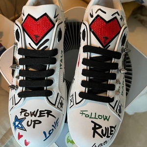 Zapatillas de skate de cuero con grafiti, estilo punk, con púas y tachuelas, diseño de corazón con purpurina, informales, para caminar, para parejas, estilo urbano - Product Image 4