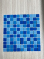 KASARO Usine Prix Coût Auto-Adhésif Toilette Décoration Murale Bleu Hôtel Piscine Zellige Carreaux Brillants Verre Cristal Mosaïque
