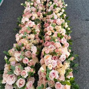 造花ランナーは結婚式のテーブルのためのセンターピースフラワーテーブルランナーを飾る