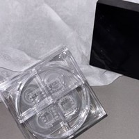 Boîtier vide personnalisé en plastique transparent avec couvercle noir pour poudre libre ou pressée