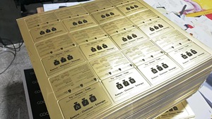 <span class=keywords><strong>Alluminio</strong></span> Silver & Gold Metallic Inkjet foto <span class=keywords><strong>carta</strong></span> Art Paper con rivestimento in PE per avvolgere e stampare il colore dorato - Product Image 6