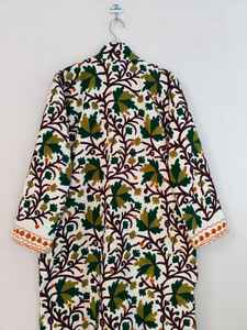 Chaqueta Bomber Larga Bordada a Mano Verde, Abrigo de Invierno para Mujer, Algodón Suzani Reversible, Ecológico y Transpirable - Product Image 5