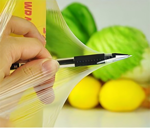 Atacado 300M 400M 500M Pvc <span class=keywords><strong>Cling</strong></span> Film Food Fresh Plastic Wrap para embalagem de frutas Legumes - Product Image 3