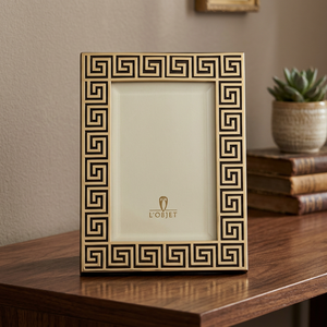 Decorative Eco-Friendly Iron <b>Photo</b> <b>Frame</b> Modern Designer Cutwork Pattern for Luxury Tabletop Display (Custom Size Available) - Product Image 3