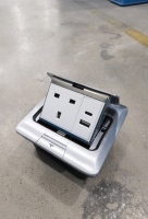 Prise de sol escamotable MAQO, prix usine, norme britannique 13A, avec ports USB A/C, CAT3/CAT6/satellite, 3 prises, pour maison et bureau