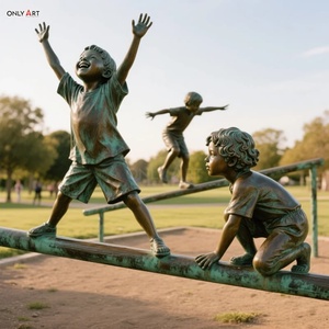 Vente personnalisée Grande statue en laiton pour <span class=keywords><strong>enfants</strong></span> en métal coulé à <span class=keywords><strong>la</strong></span> main, grandeur nature, sculpture en bronze pour <span class=keywords><strong>enfants</strong></span>, parc urbain, paysage décoratif - Product Image 2