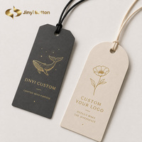 Étiquettes volantes personnalisées en papier avec logo de marque estampé à chaud, conception de chapeaux personnalisés, OEM ODM, étiquettes suspendues sur mesure de l'usine Jiny