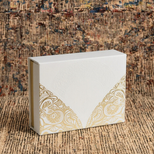 Caja Rígida Plegable con Acabado Laminado y Forro de Esponja para Libros, Juguetes para Niños, Velas, Carteras, Regalos - Product Image 3
