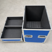 Équipement audio, vidéo et éclairage professionnel, flight case avec deux enceintes pleines fréquences de 15 pouces