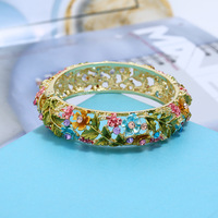 Bracelet Zooying Bestseller en direct, motif floral ethnique, ajouré, entièrement fait main, peint à la main, coloré pour femme