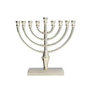 Europäische Art Kandelaber Metall Religiöse Verzierung 9 Köpfe Kerzen halter Retro Chanukka Menorahs