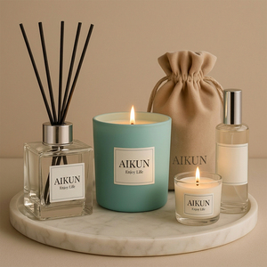 Ensemble cadeau diffuseur de parfum et bougie pilier en cire de soja de luxe, écologique, fabriqué à la machine, avec logo personnalisé AIKUN - Product Image 1
