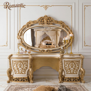 Juego de Dormitorio de Lujo Estilo Turco, Cama Redonda con Dosel, Cama de Madera Tallada Dorada en Blanco Perla para Decoración Interior de Villas y Palacios Reales - Product Image 3
