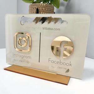 Letrero Comercial de Acrílico y Metal con Logotipo Personalizado en Dorado, Exhibición para Tienda, Contacto Social en <span class=keywords><strong>Instagram</strong></span> y <span class=keywords><strong>Facebook</strong></span>, Apertura de Nueva Tienda - Product Image 1