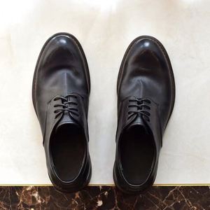 Zapatos Casuales Retro para Hombre, Hechos a Mano con Construcción Goodyear, Suela de Goma Lavada, Cómodos, para Negocios, que Aumentan la Estatura - Product Image 1