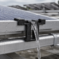 Clips de drainage solaire en SUS 304 anodisé/ABS/AL5052 – Serre-câbles à fixation rapide pour modules photovoltaïques – Couleurs argent/noir – Évacuation des eaux de pluie et des dépôts de poussière