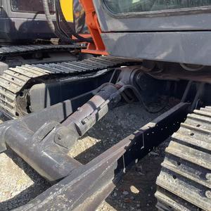 Excavatrice Hitachi ZX60 à économie de carburant avec cabine CRES, certifiée CE pour la finition des pentes - Product Image 4