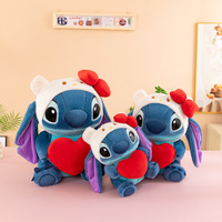 En gros, Peluche-coussin cousue 'Love Holding', idéale pour la balle de lancer de mariage, cadeau d'événement et pêcheuse de jouets